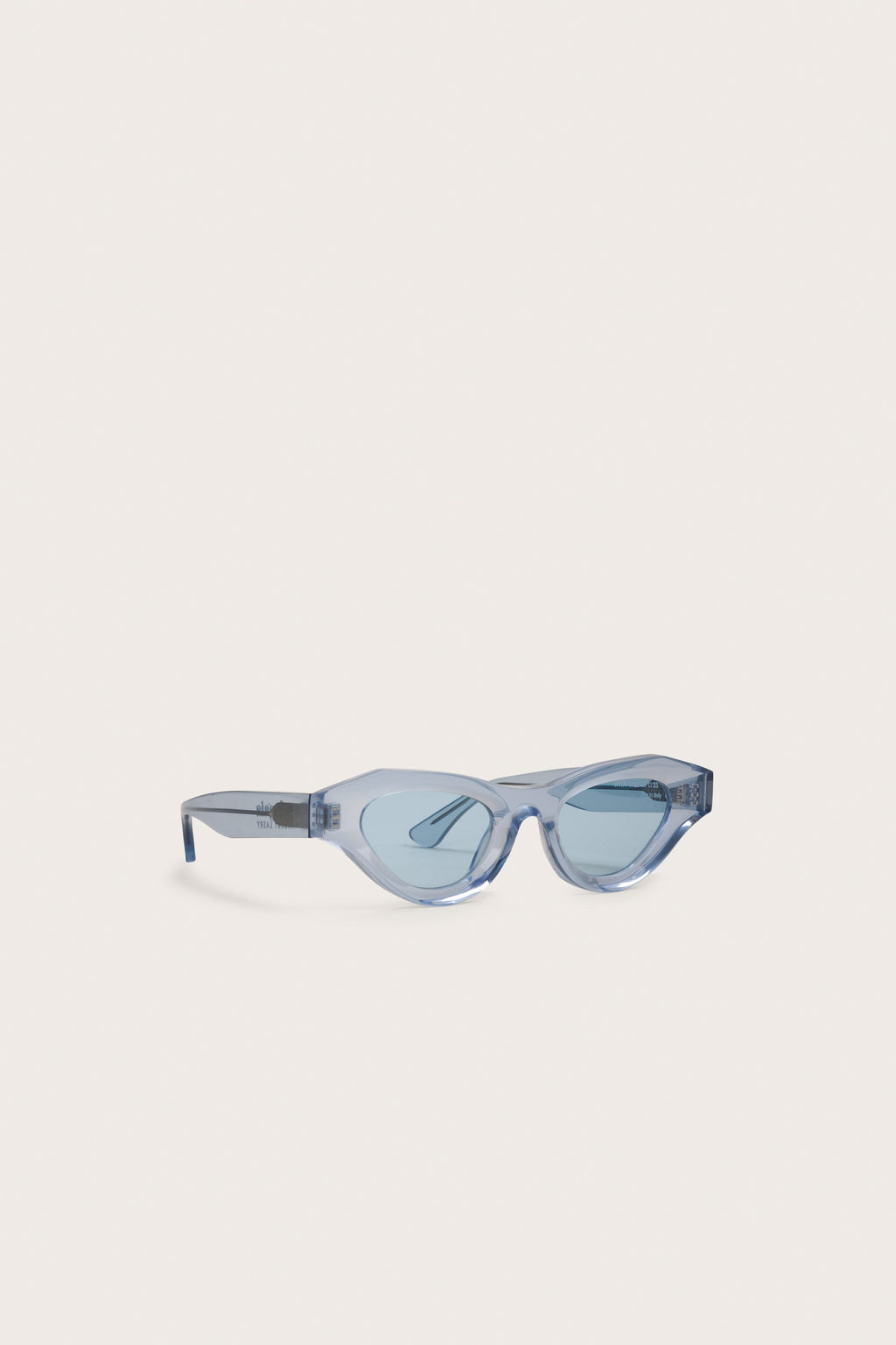 JAYA SUNNIES - TRANSLUCENT LIGHT BLUE