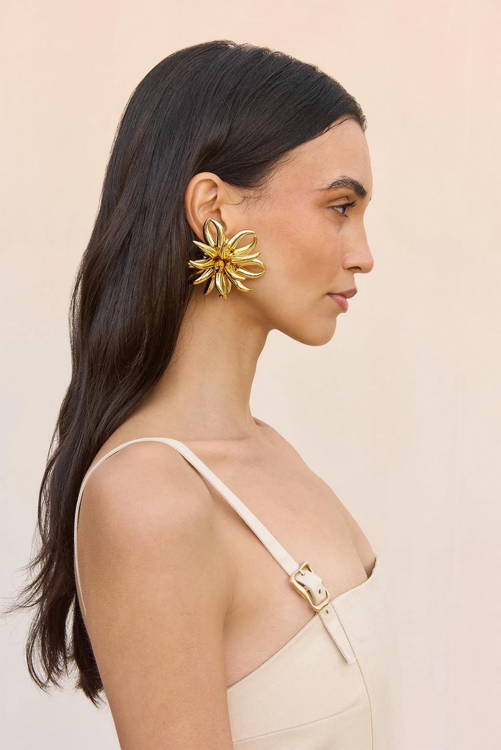 ELEEANA EARRING - SHINY BRASS