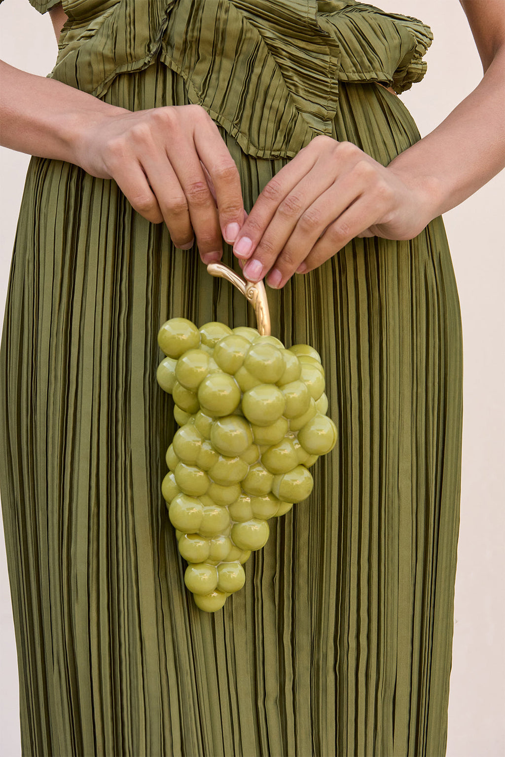 GRAPE CLUTCH - DOMINGA