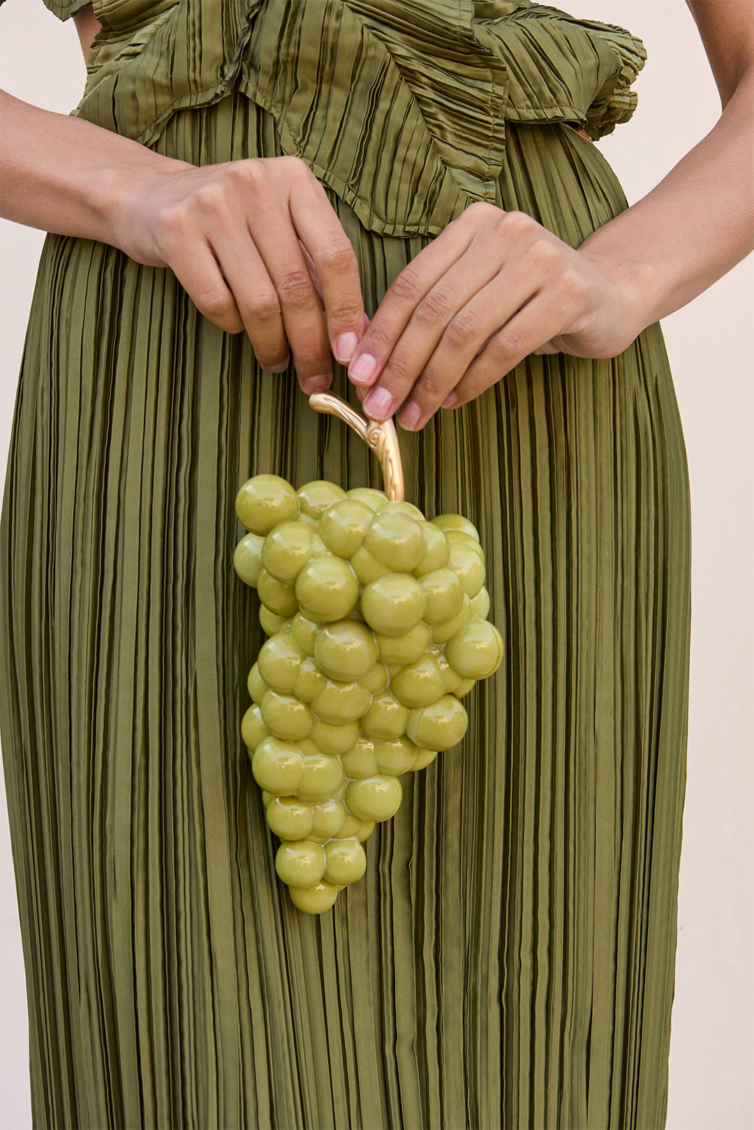 GRAPE CLUTCH - DOMINGA