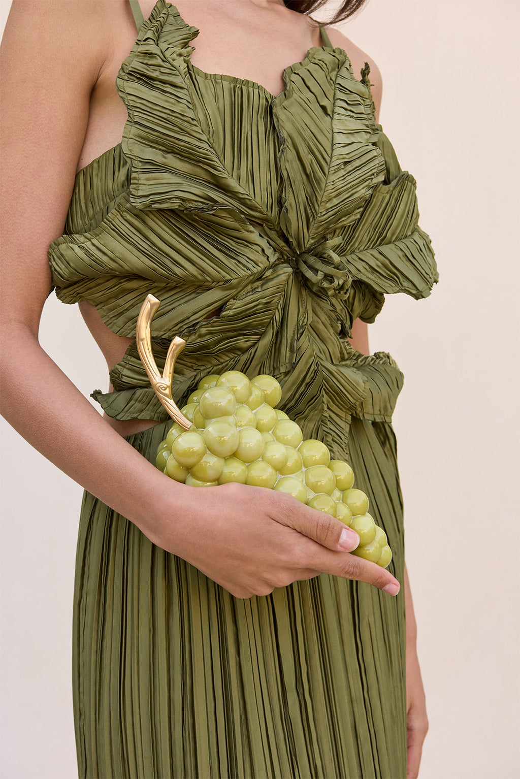 GRAPE CLUTCH - DOMINGA