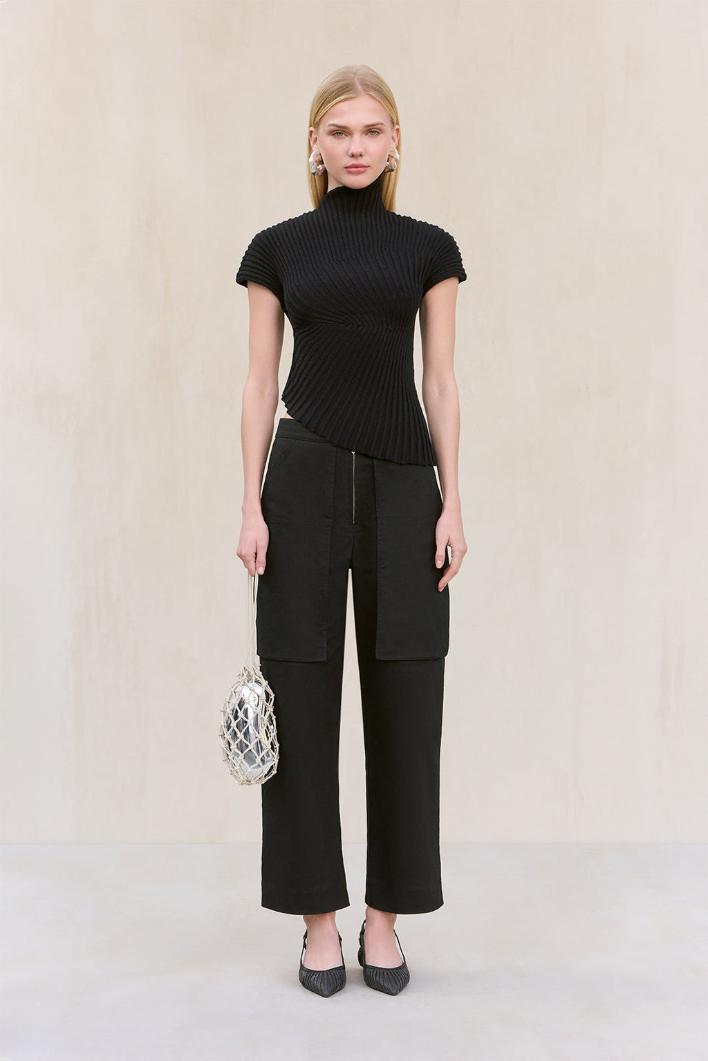 ANNEMIE KNIT TOP - BLACK