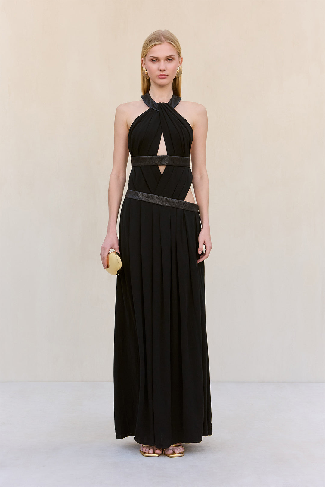 AKSHARA GOWN - BLACK