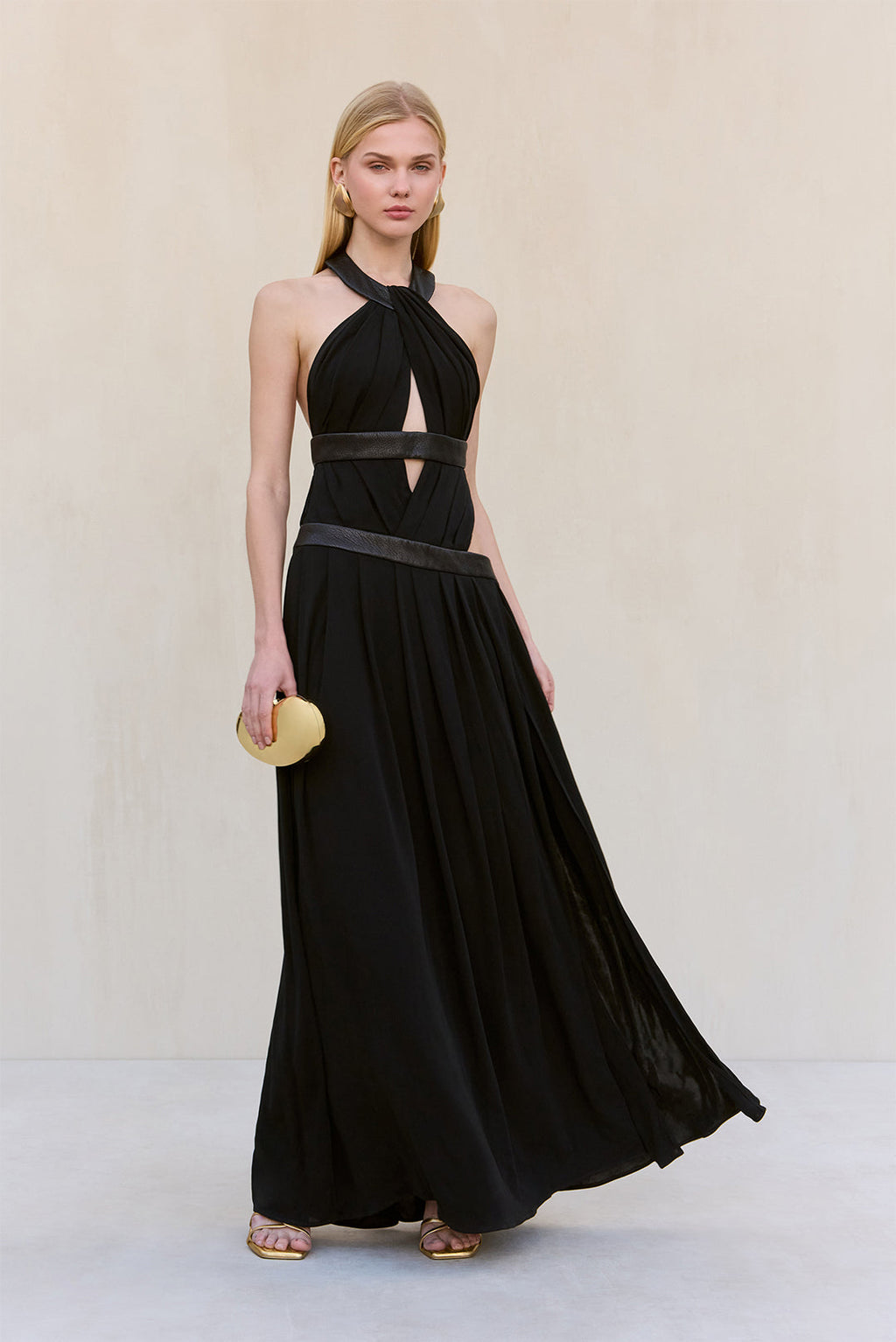 AKSHARA GOWN - BLACK