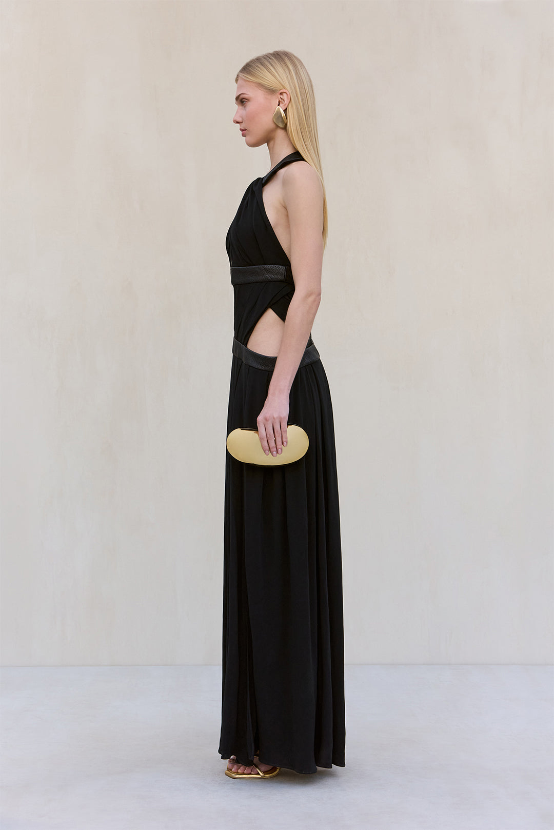 AKSHARA GOWN - BLACK