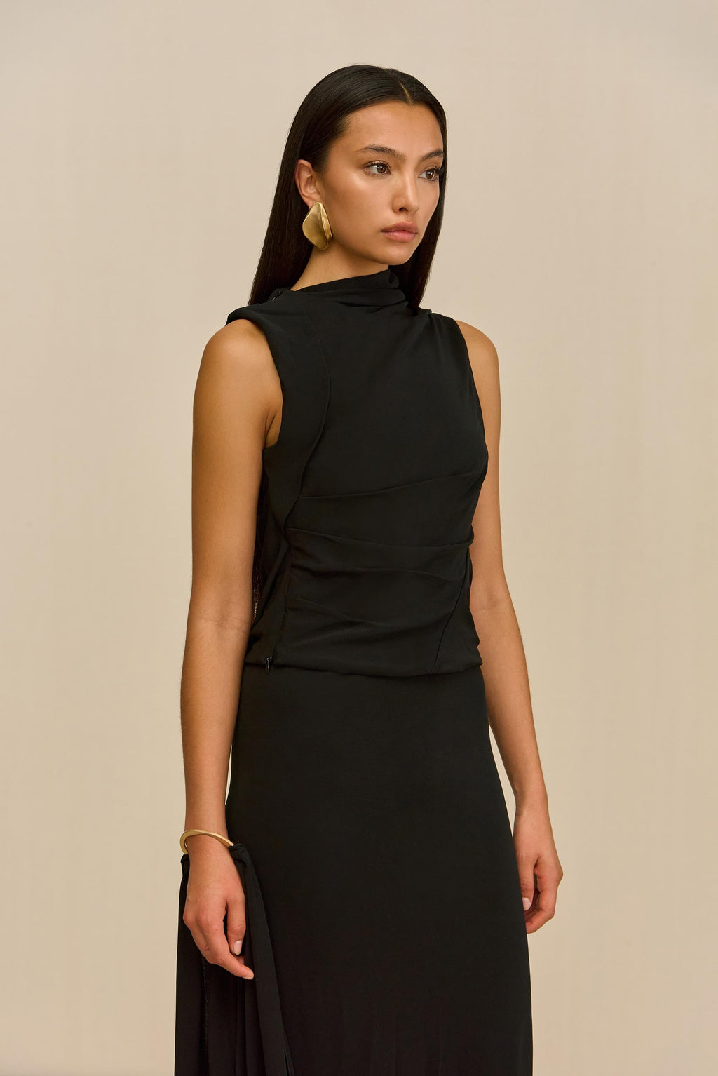 CHRISTIAN TOP - BLACK