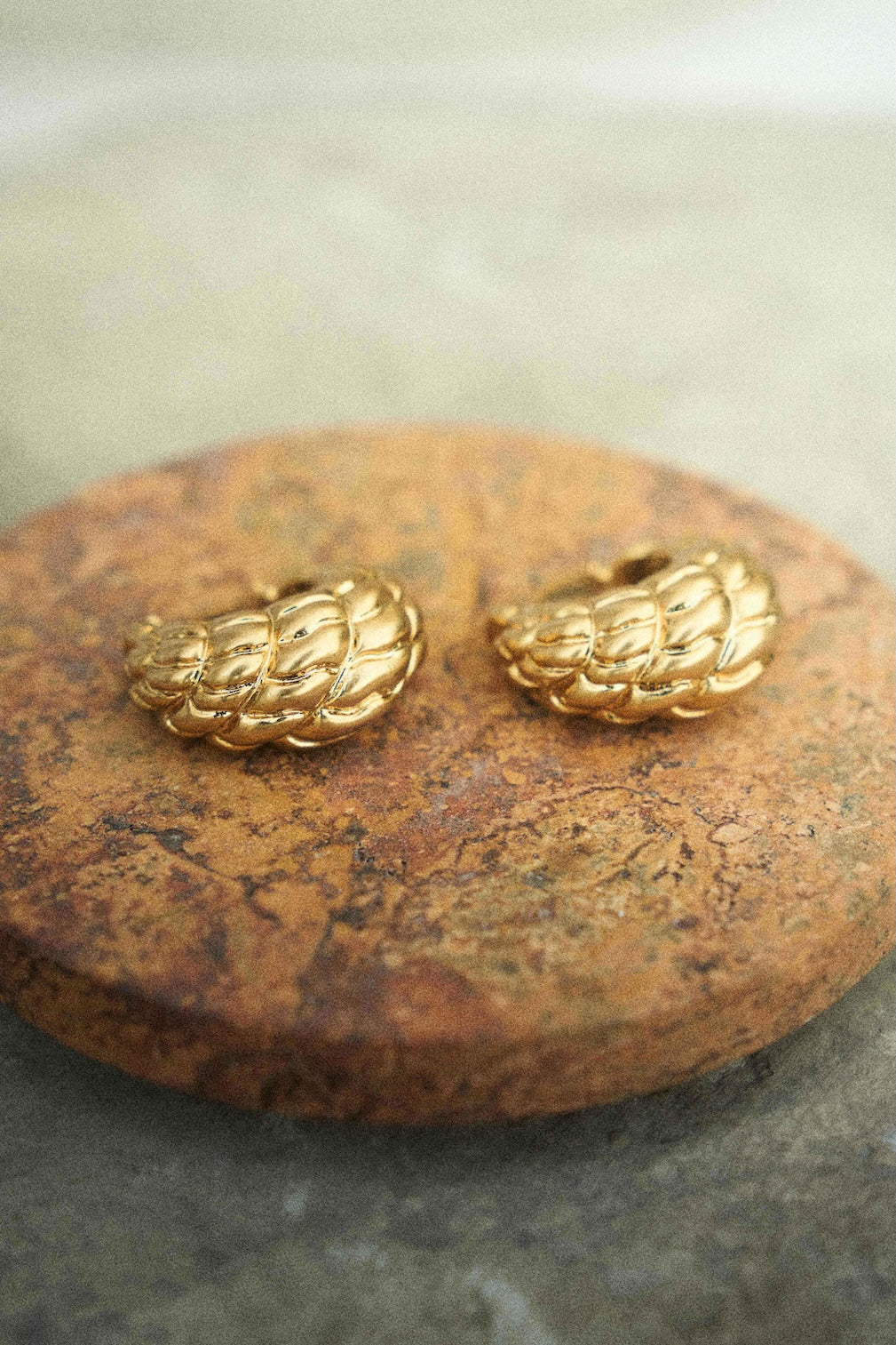 FARINA EARRING - ANTIQUE BRASS