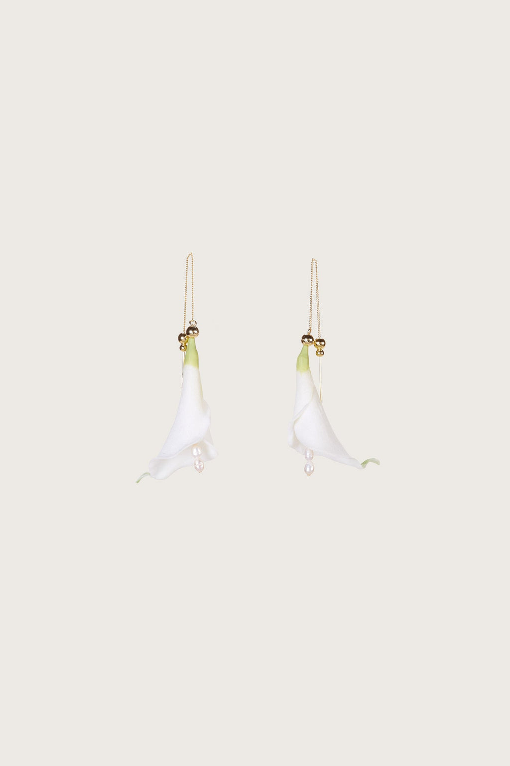 CALLA EARRING - WHITE