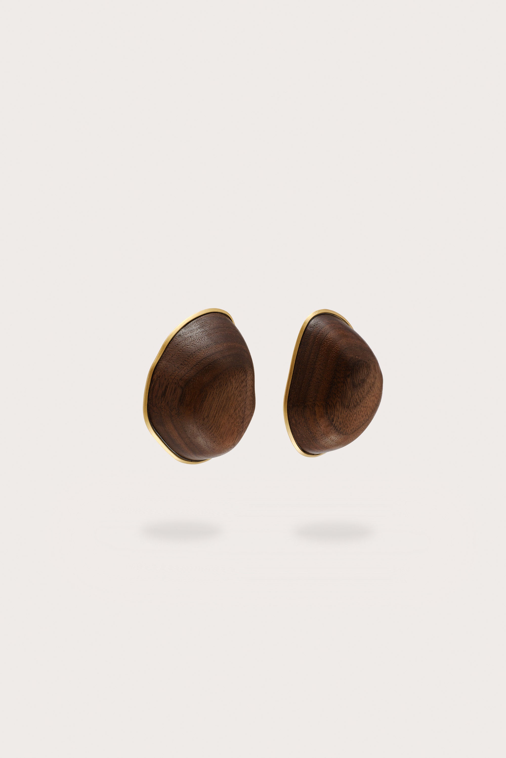 INA EARRING - WALNUT