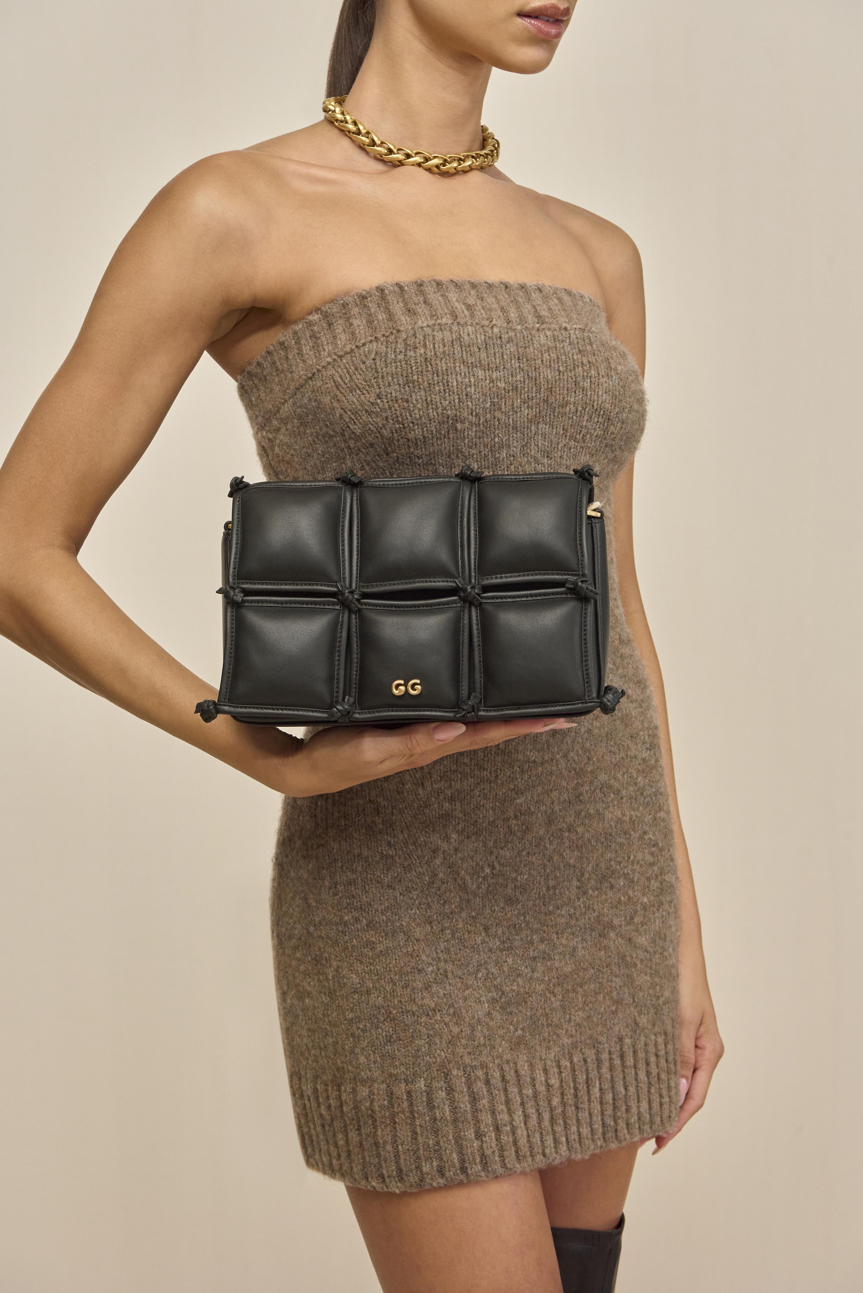 GAIA'S PUFF CROSSBODY BAG - BLACK