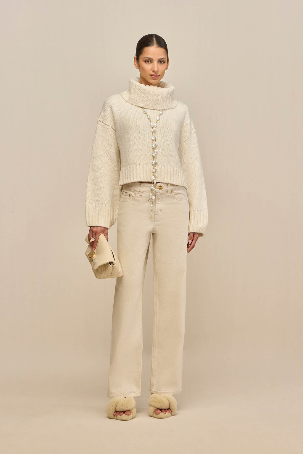 BELANA SWEATER - OFF WHITE